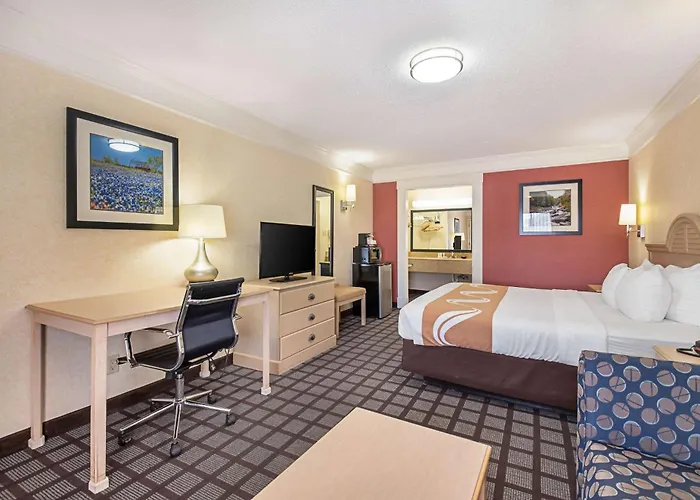 Quality Inn Near Lake Marble Falls
